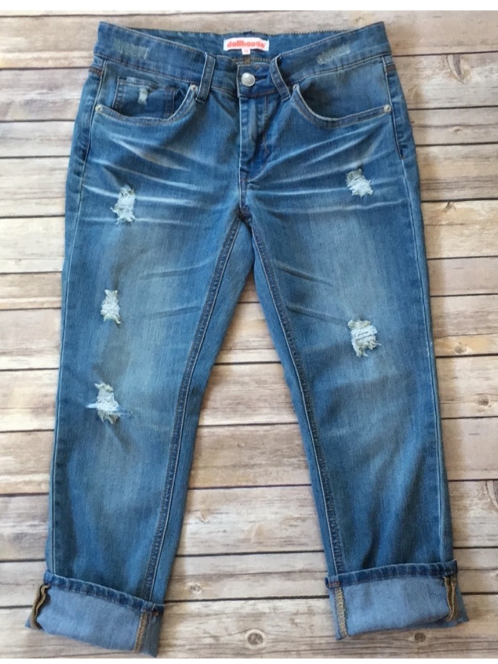 Dollhouse Size 5 Distressed Light Blue Women's Capri Jeans